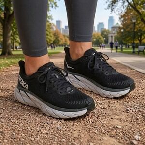 Hoka One One Clifton 7 Running Shoes Women Size 8 Black White 1110509 BWHT